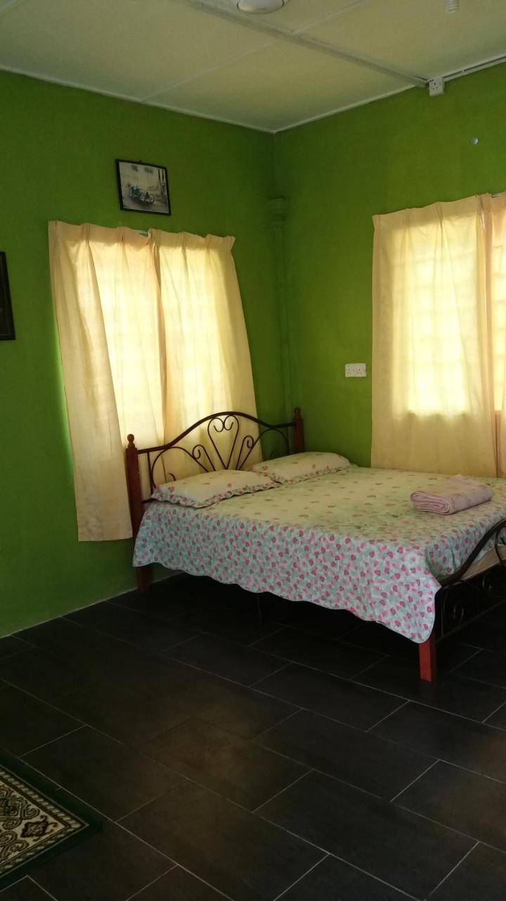 Dhia Irdina Homestay Paya Rewak Exterior photo